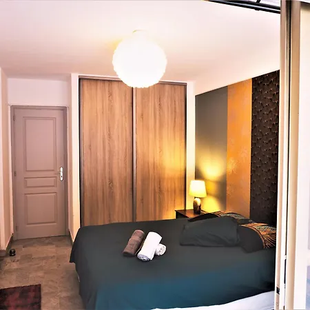 Grande Et Belle D'hote Avec Jardin Apartment